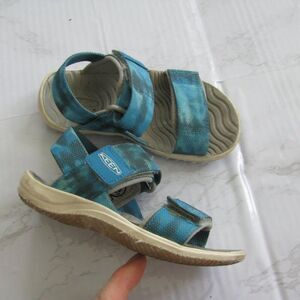 Keen girls sandals 8